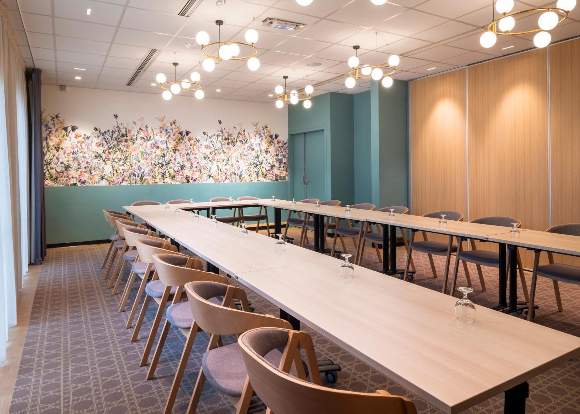 Hotel Ibis Styles Pontivy Centre Bretagne Esterno foto