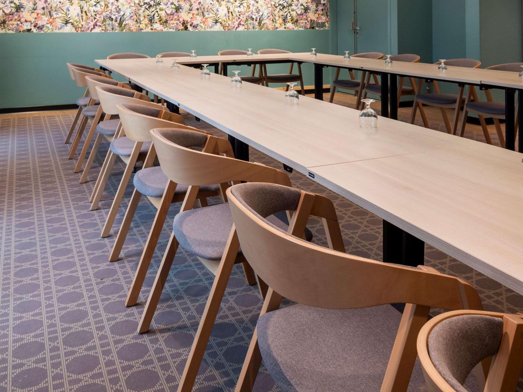 Hotel Ibis Styles Pontivy Centre Bretagne Esterno foto