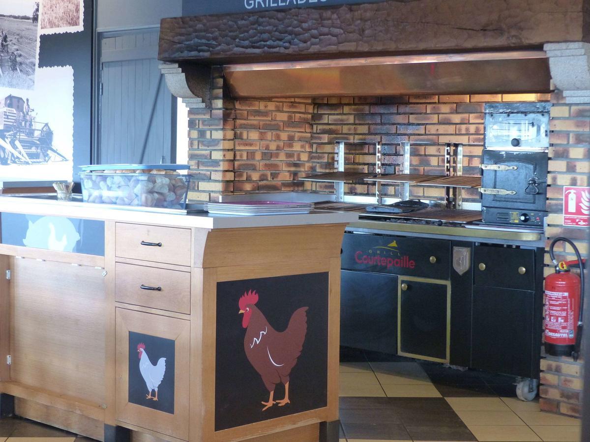 Hotel Ibis Styles Pontivy Centre Bretagne Esterno foto
